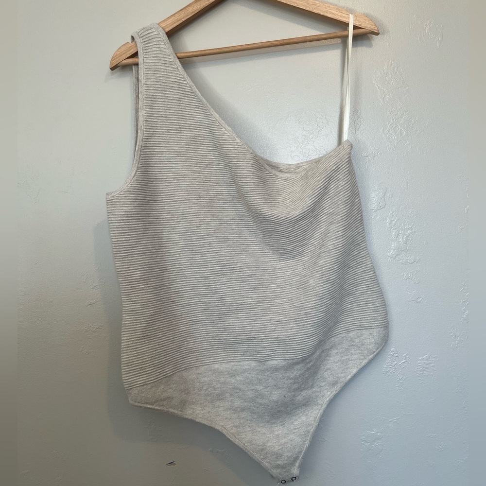 Abercrombie & Fitch Beige Ribbed One-Shoulder Strap Bodysuit Womens Size XL - Picture 3 of 14